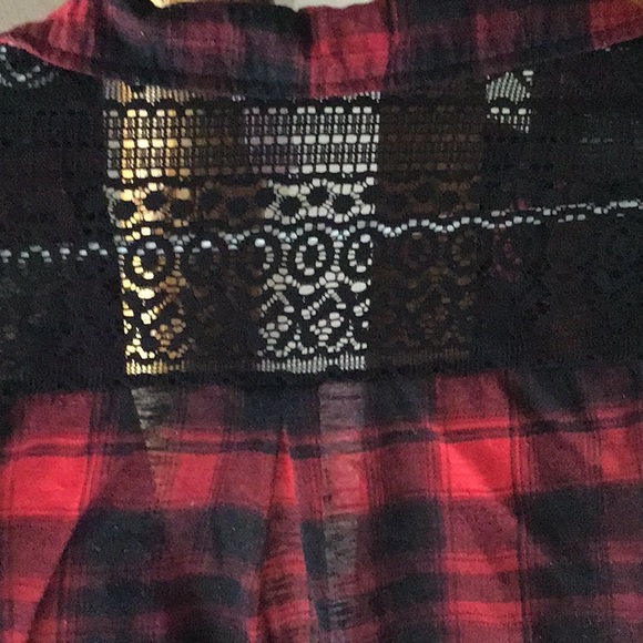 Black & red checkered shirt - Picture 3 of 4